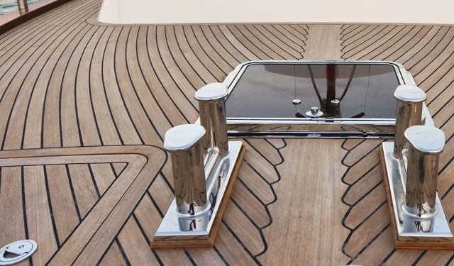 Your guide to repairing teak deck rubber seams on ships in Athens