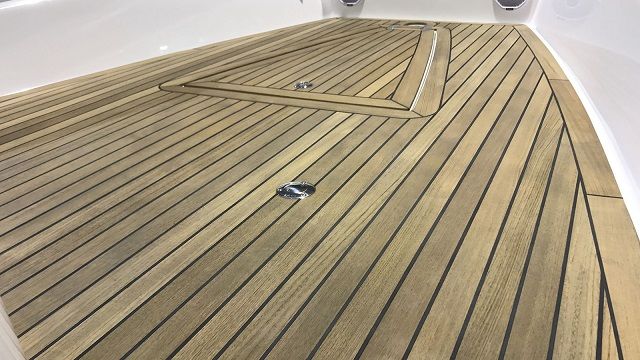 Considerations for fixing rubber teak deck seams on your yacht in Barcelona